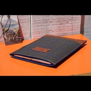 Brand new Ted Baker, Green,Tweed Mini iPad Sleeve